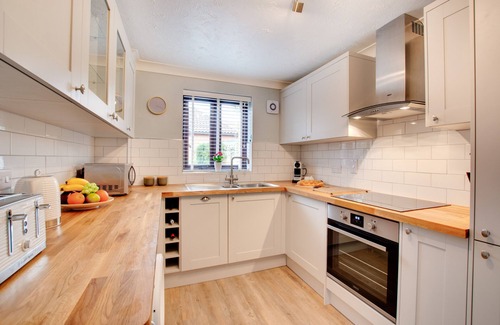 Sedgeford House | Lion Cottage - Three Bedroom House, Sleeps 5