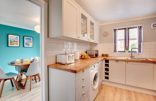 Sedgeford House | Lion Cottage - Three Bedroom House, Sleeps 5