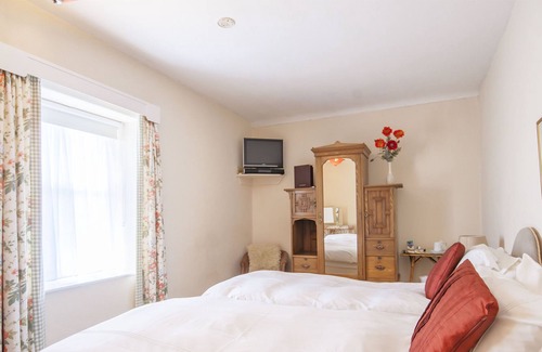 Tudweiliog Hotel | Lion Hotel