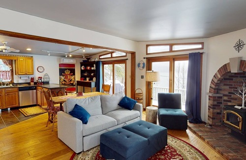 Cooperstown - Otsego Lake House | Lion View ~ Otsego Lake ~ Sleeps up to 10