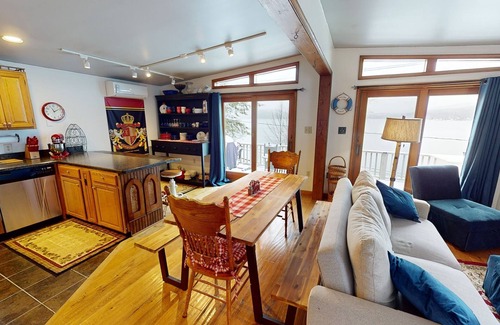 Cooperstown - Otsego Lake House | Lion View ~ Otsego Lake ~ Sleeps up to 10