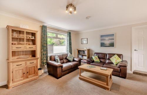 Wooler House | Lionels Den