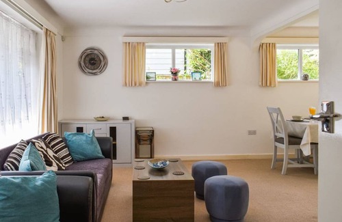 St Leonards Cottage | Lions Lodge