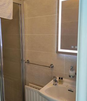 Ballyhees House | Lios Éinne House Accommodation