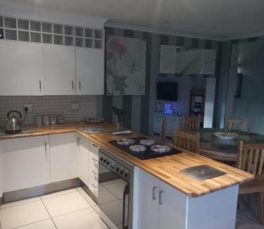 Bloemfontein Apartment | LISA VILLAGE