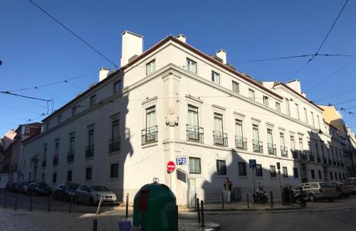Misericordia Apartment | Lisbon Bairro Alto Apartments Free Parking