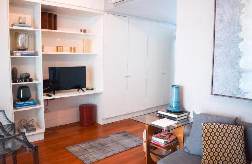 Misericordia Apartment | Lisbon Bairro Alto Apartments Free Parking
