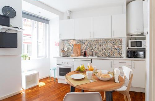 Sao Cristovao e Sao Lourenco Apartment | Lisbon Mouraria Apartment