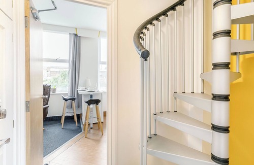 Halifax Cottage | Lister Suite - UK38333