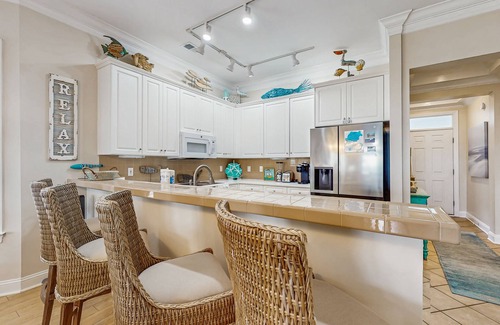 Litchfield by the Sea Condo | Litchfield by the Sea 2nd-floor condo with spectacular views, pool & hot tub