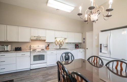 Pawleys Island Villa | Litchfield Country Club Cottage 4BR 4BA Retreat