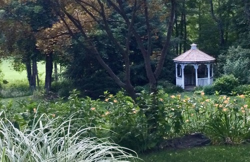 Woodbury House | Litchfield County home on CT Antiques and CT Wine Trail!