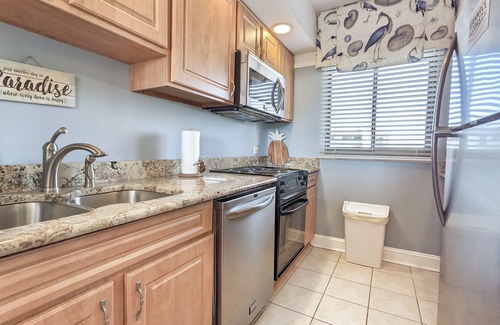 North Litchfield Beach Condo | Litchfield Retreat 502 Second Row Condo - North Litchfield Beach - Community Po