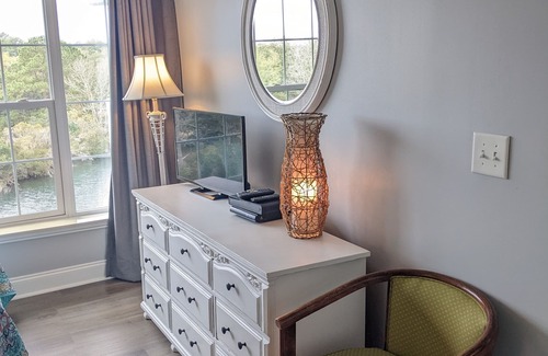 North Litchfield Beach Condo | Litchfield summer house vacation