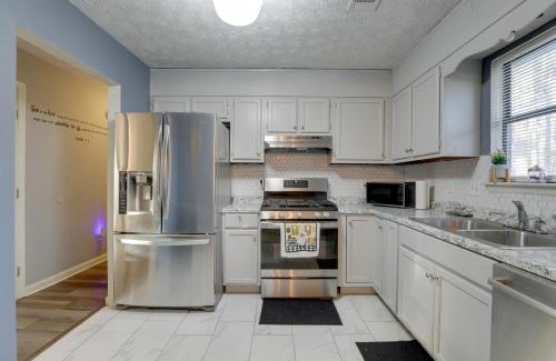 Lithonia House | Lithonia Home, 5 Mi to Panola Mountain State Park