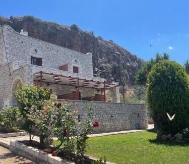 Neo Itilo Bed & Breakfast | LITHOS by the sea