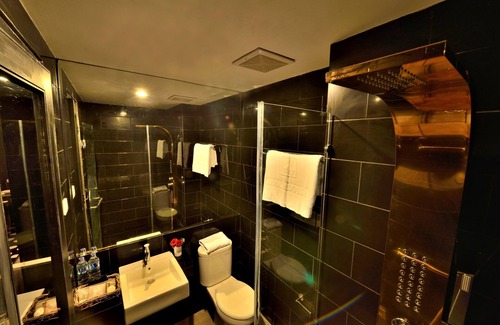 Cipete Selatan Hotel | Little Amaroossa Residence Jakarta