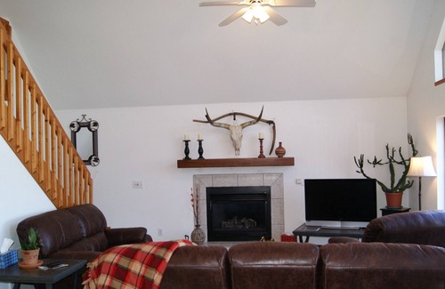 Upper Peachtree Ski Chalet | Little Bear - mountain views!!