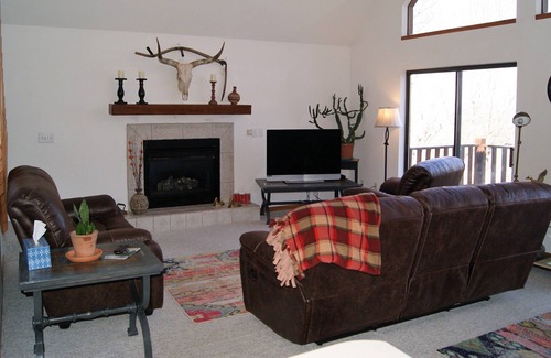 Upper Peachtree Ski Chalet | Little Bear - mountain views!!