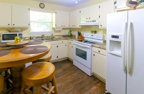 Helen House | Little Bear Retreat 1