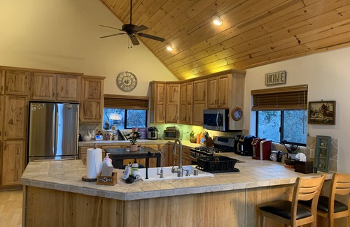 Pine Mountain Club Cabin | Little Bear Lodge