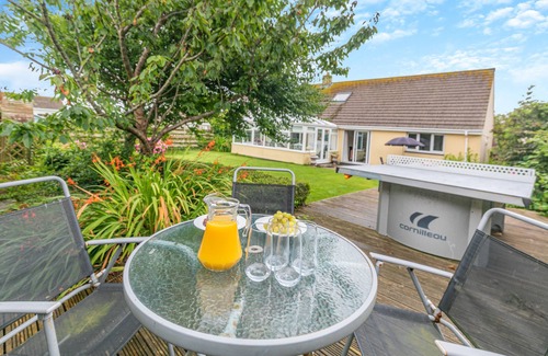 St Merryn House | Little Birds - Three Bedroom House, Sleeps 6