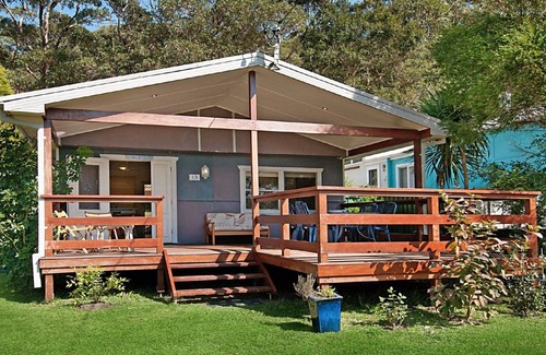 Hardys Bay House | 'Little Blue House' by Accom Holidays