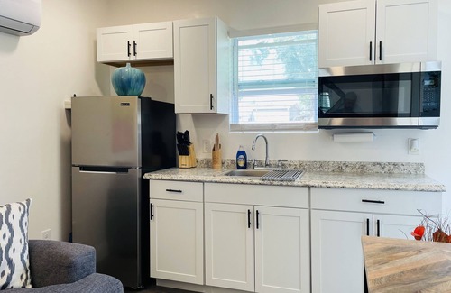 Lake City Cottage | Little Blue is Brand New Cottage a few miles away from Springs and cave diving