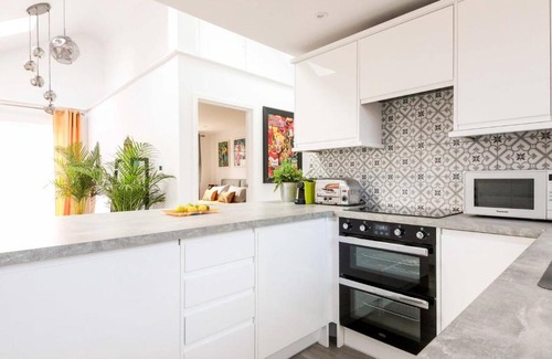 Whitstable House | Little Bright House