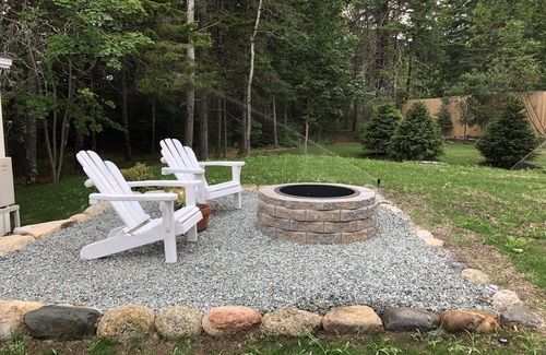 Bass Harbor Cottage | Little Brook Cottage Mount Desert Island “Pet Friendly”