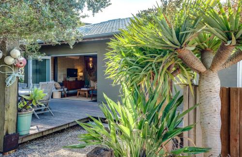Port Elliot House | Little Chill 4 Rosetta Tce Port Elliot - No Linen Included