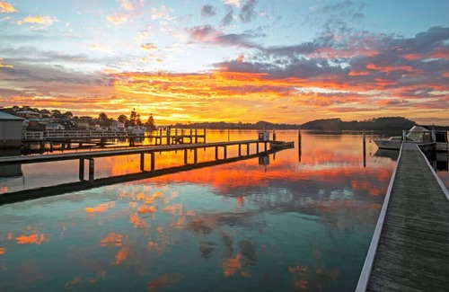 Greenwell Point House | "Little Comarong" 1 Bed Unit in Greenwell Point. Close to water
