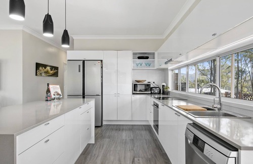 Broke House | Little Corner Farm - A getaway from it all in Broke