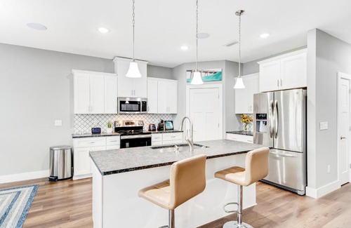 Gulf Breeze House | Little Duck Delight