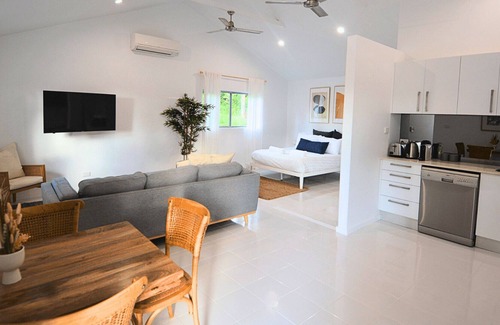 Brooklet Cottage | Little Farm Cottage I