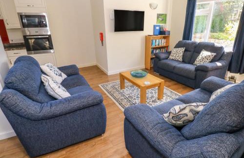 Carew Newton House | Little Freestone