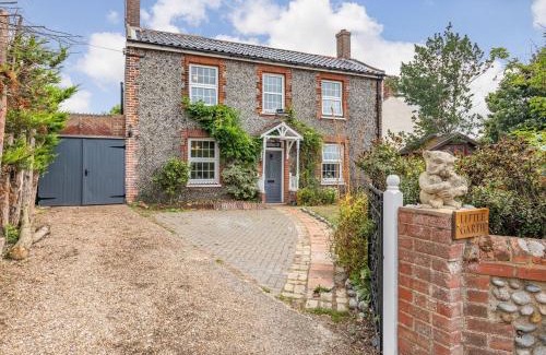 Bacton House | Little Garth