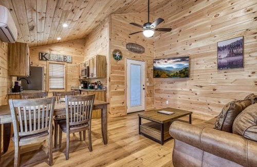 Cosby House | Little Gem Cabin-Pickleball Court, Creek, WIFI, Mountain Views, Starting at 79"