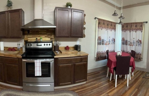 Williston House | Little Gem House