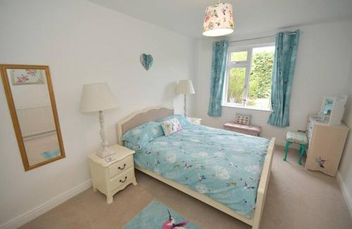 Woodhall Spa House | Little Hare Lodge - Spacious 2 bedroom attached bungalow