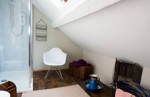 Menai Bridge Cottage | Little Hawthorn