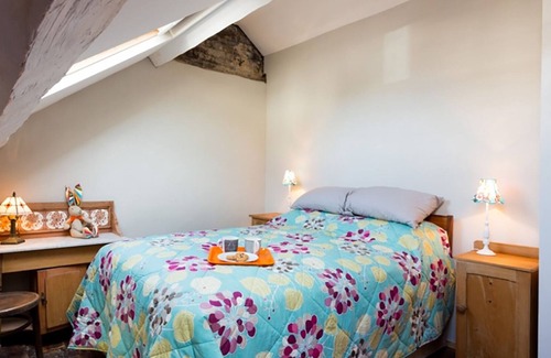 Menai Bridge Cottage | Little Hawthorn