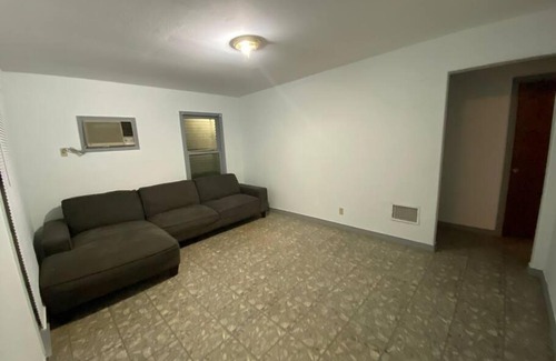 Northwest Los Angeles Heights Apartment | Little House 6 minutes from downtown