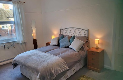 Birkenhead Apartment | Little house by the park