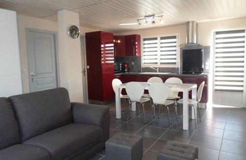 La Barre-de-Monts House | Little house at the gateway to the island