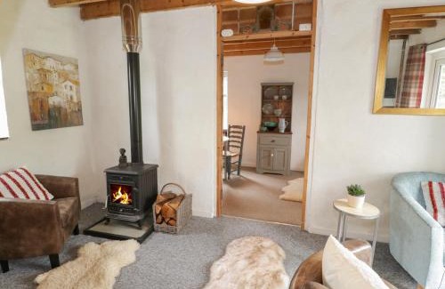 Llanddona House | Little House