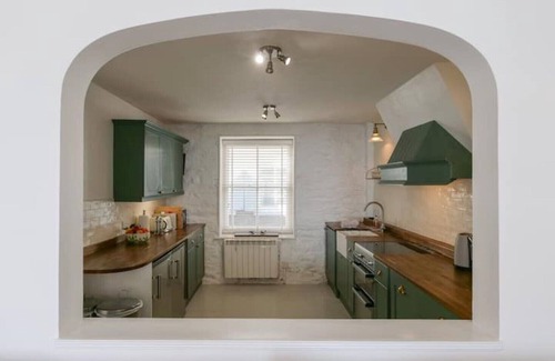 Kingsand Cottage | Little Islet - a fabulous cottage on the sea