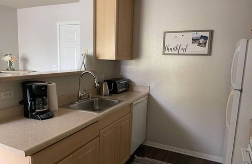Little Italy Apartment | Little Italy 1 BDR - Cozy & Stylishn