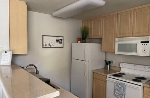 Little Italy Apartment | Little Italy 1 BDR - Cozy & Stylishn