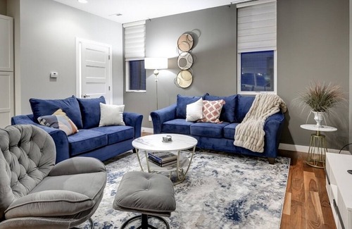 Dahlman House | Little Italy LUXE Row Home w/rooftop patio breathtaking views & all the extras